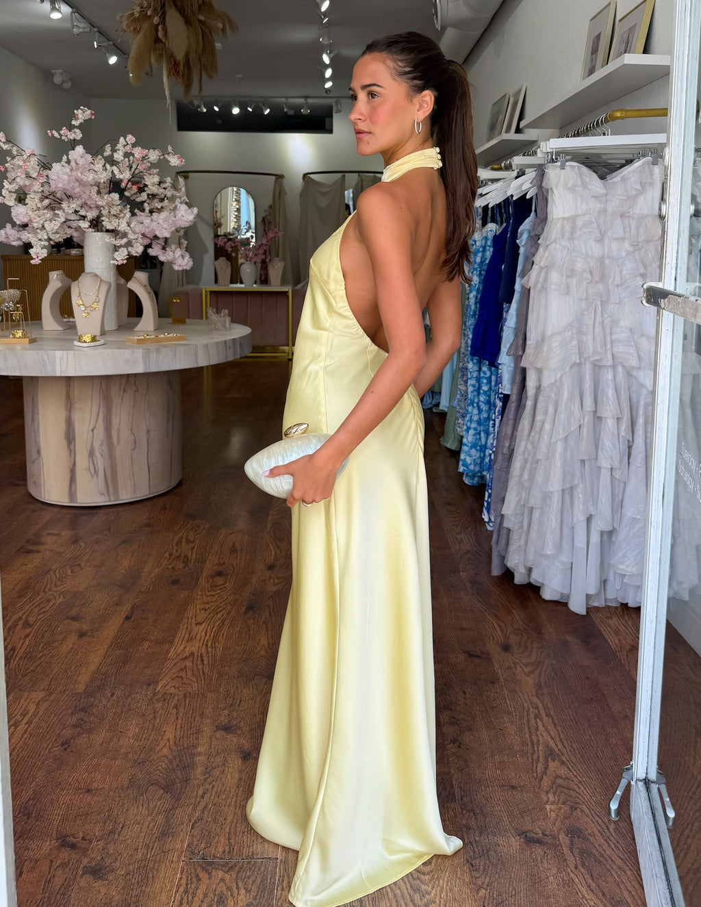 ZEYNEP | Elegant Satin Maxi Dress with Halter Neckline
