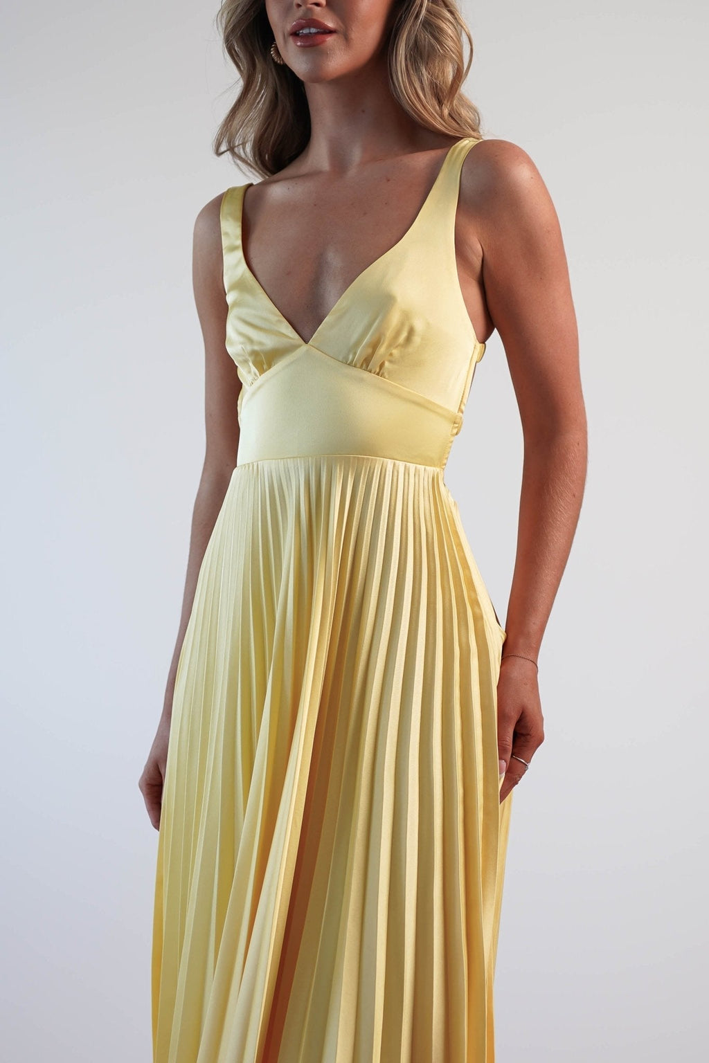 MALKA | Stylish Maxi Dress with a Soft Drape