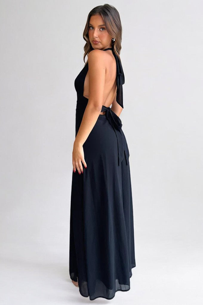 LILLI | Stylish Halterneck Maxi Dress with High Slit